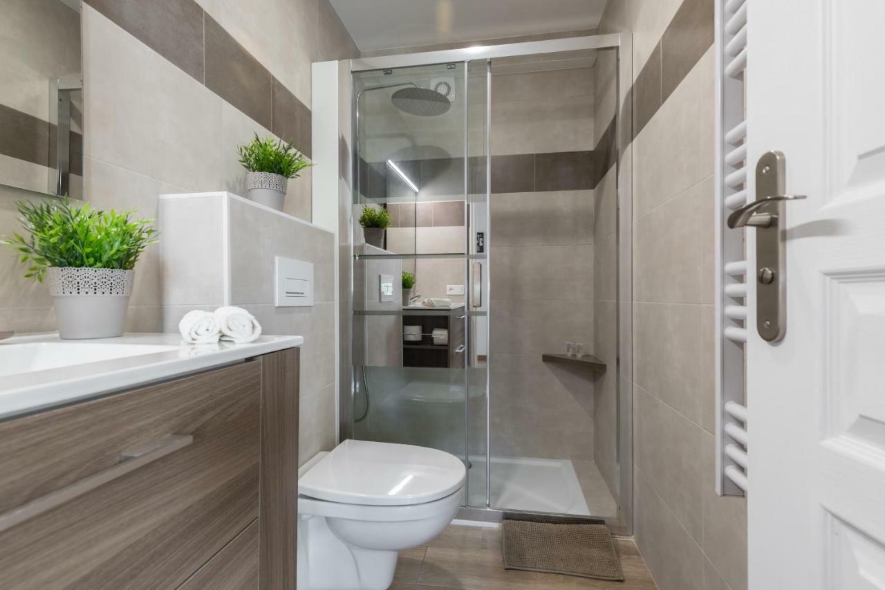 Sleep In Antibes City Center Apartment Ngoại thất bức ảnh