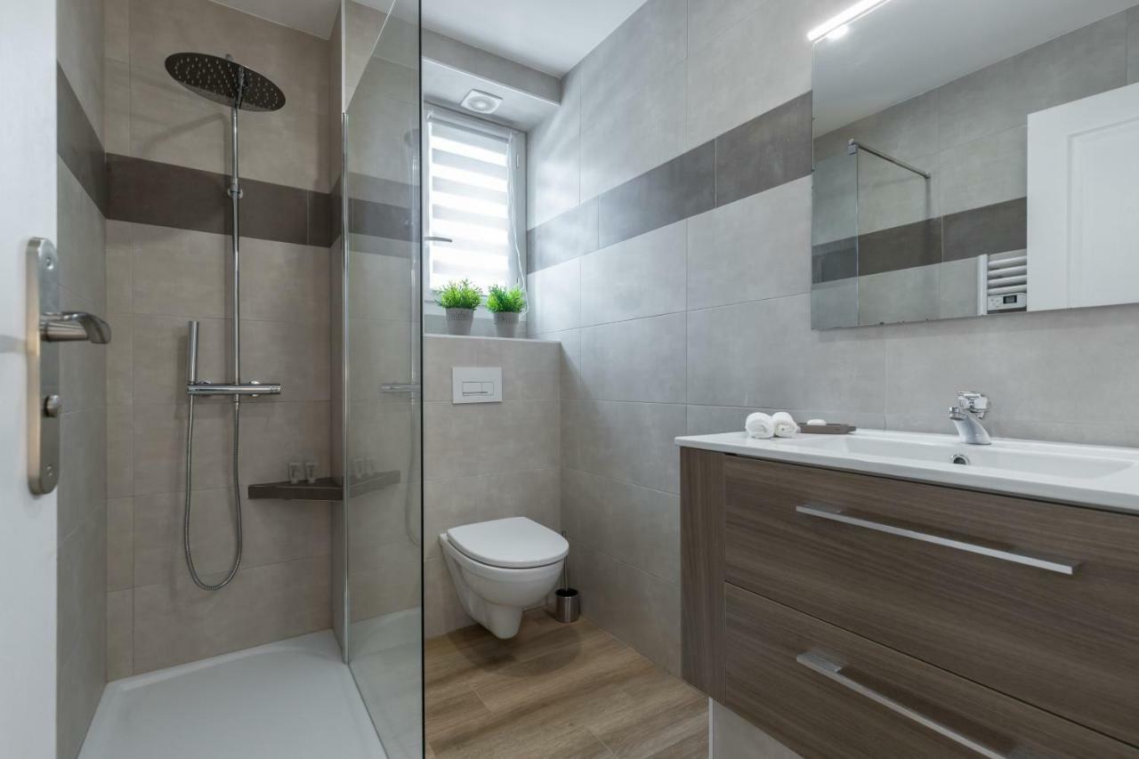 Sleep In Antibes City Center Apartment Ngoại thất bức ảnh