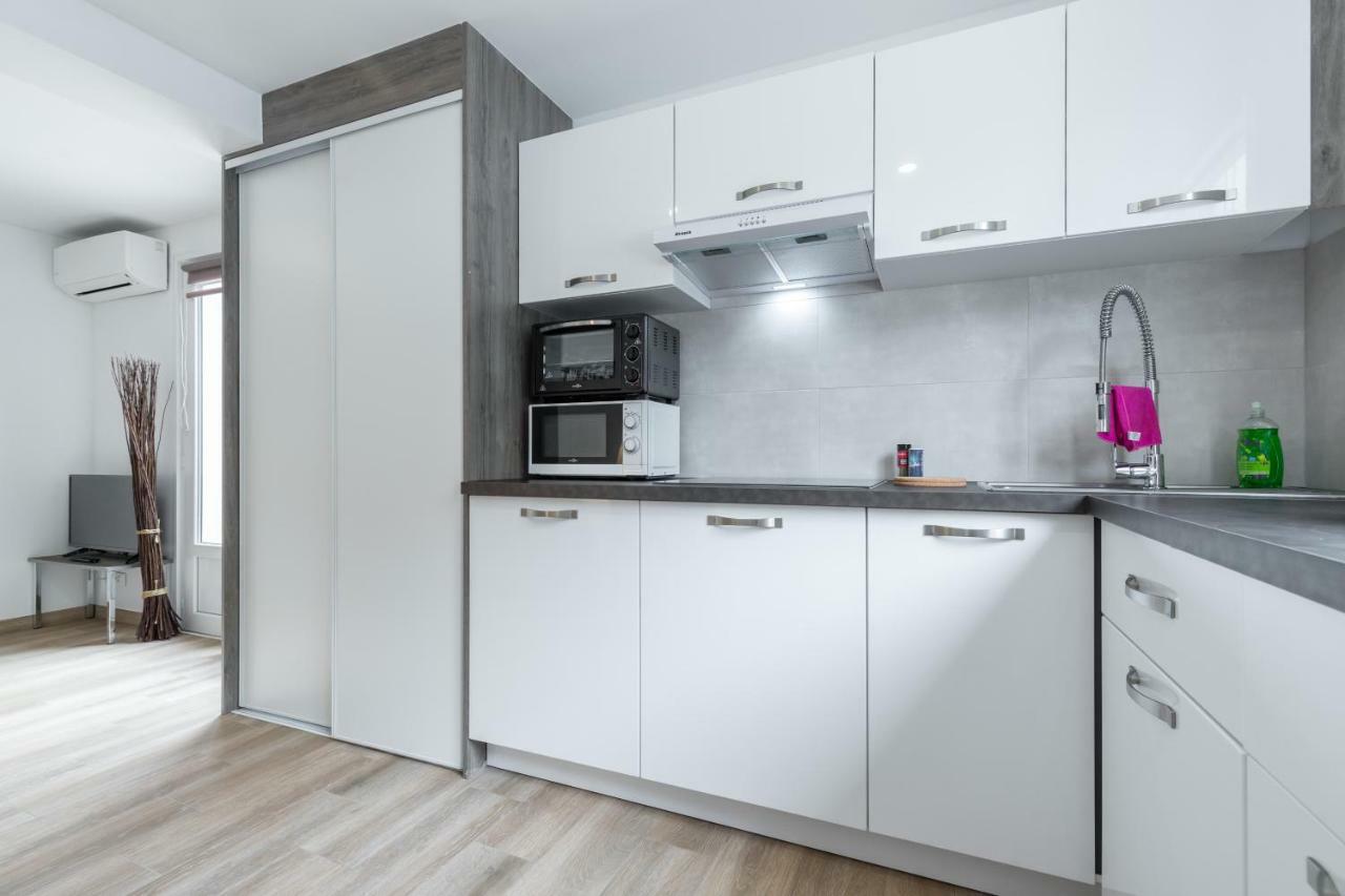 Sleep In Antibes City Center Apartment Ngoại thất bức ảnh